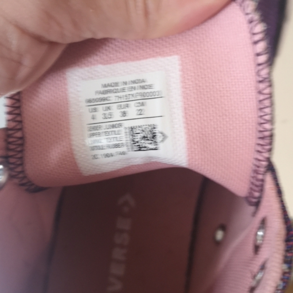 Converse - Picture 6 of 6